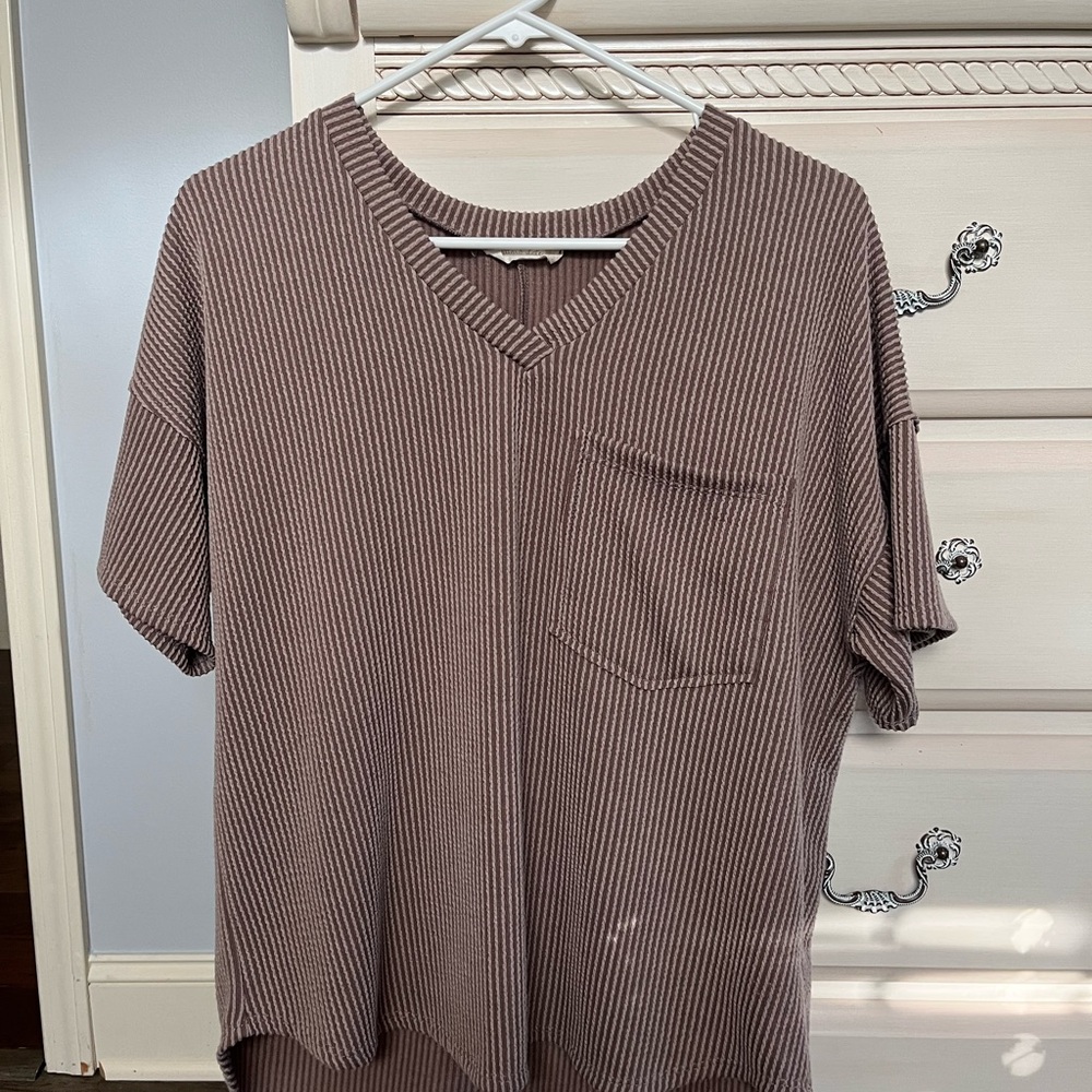 Altar’d State Mauve Striped V-Neck T-Shirt